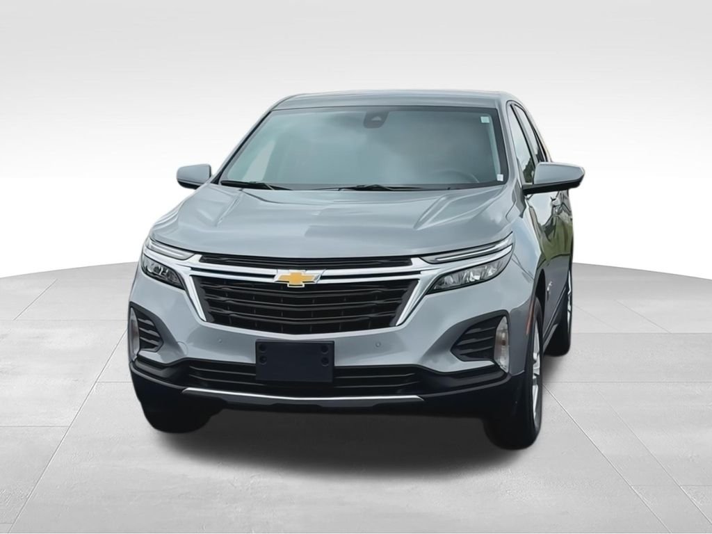 Used 2024 Gray Chevrolet LT image 3
