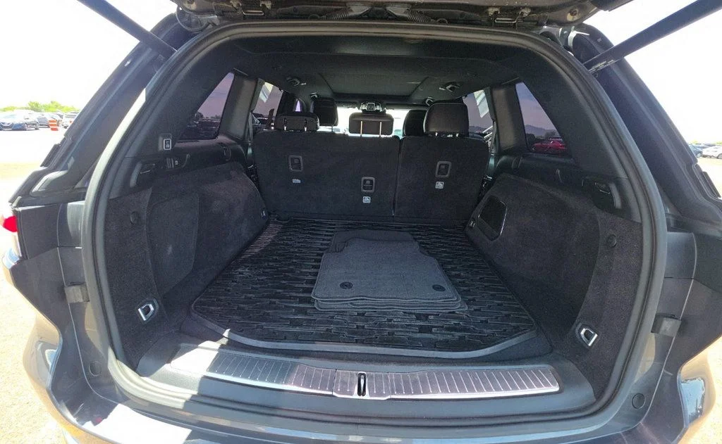 Used 2022 Gray Jeep Overland 4xe image 22