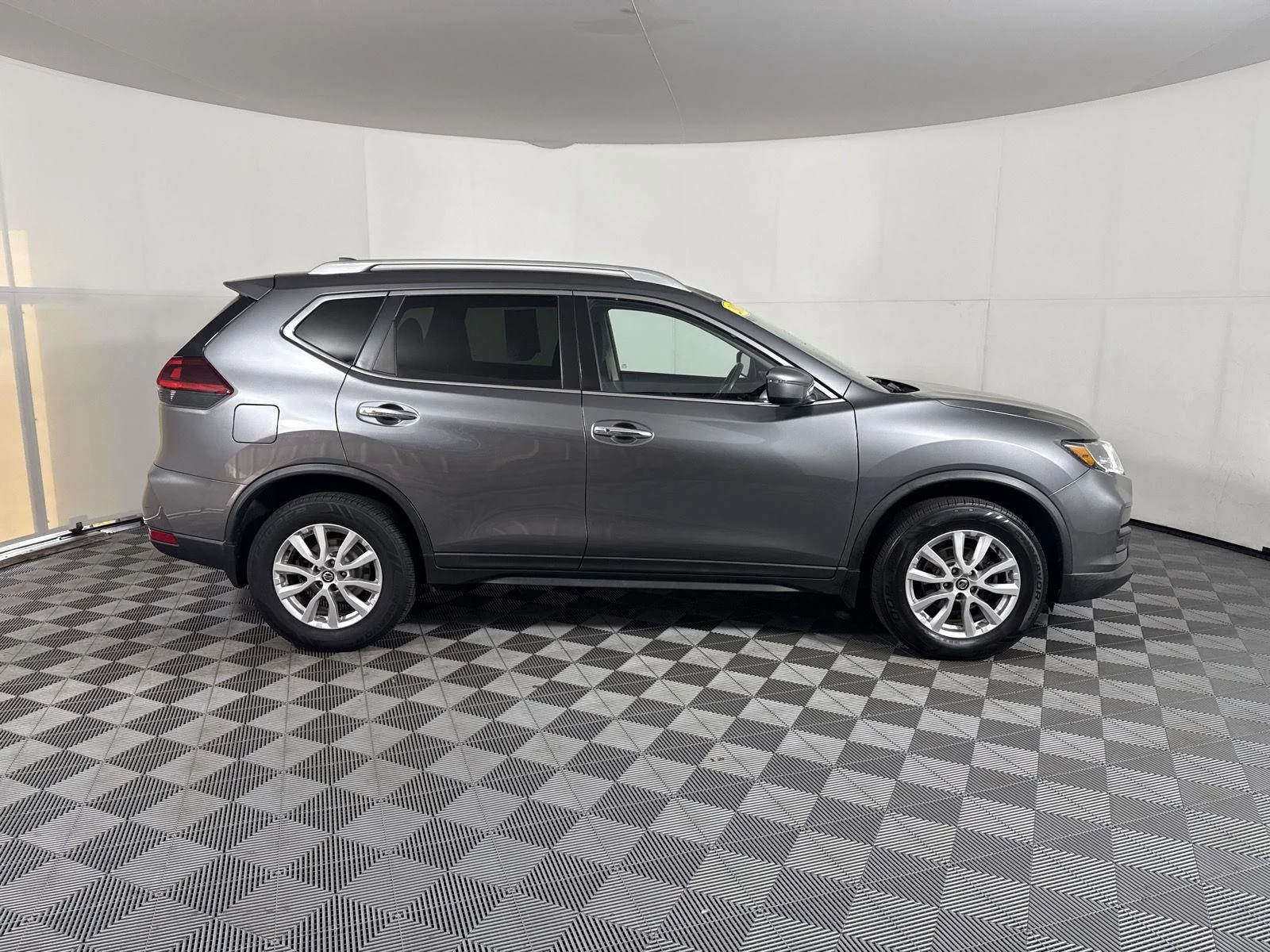 Used 2018 Gun Metallic Nissan SV image 10