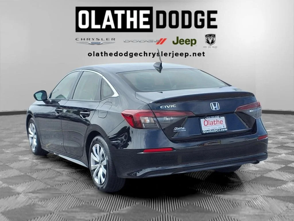 Used 2025 Silver Honda LX image 5