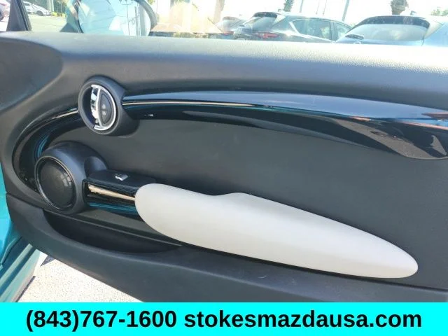 Used 2019 Blue MINI Classic image 21