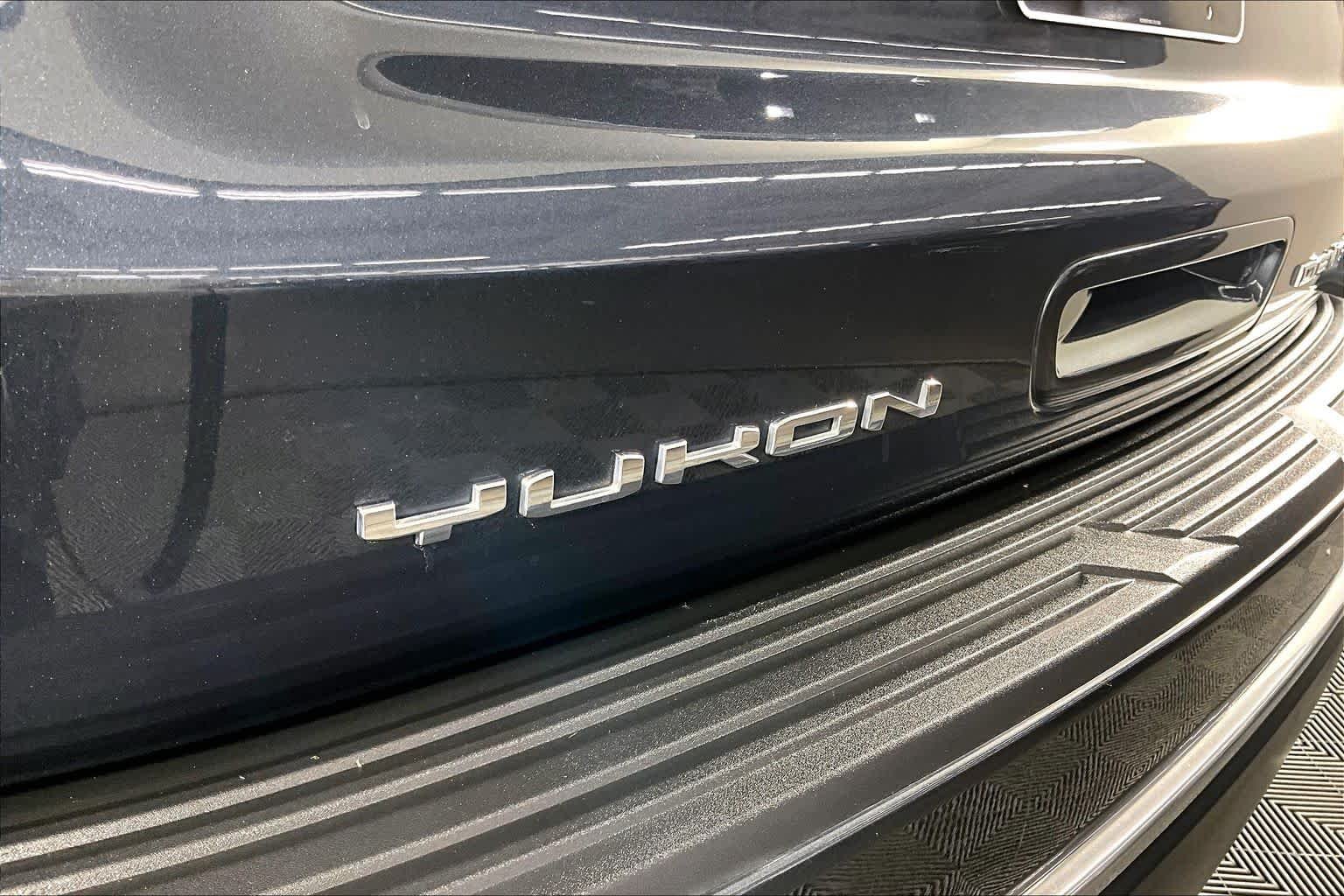 Used 2021 Dark Sky Metallic GMC Denali image 30