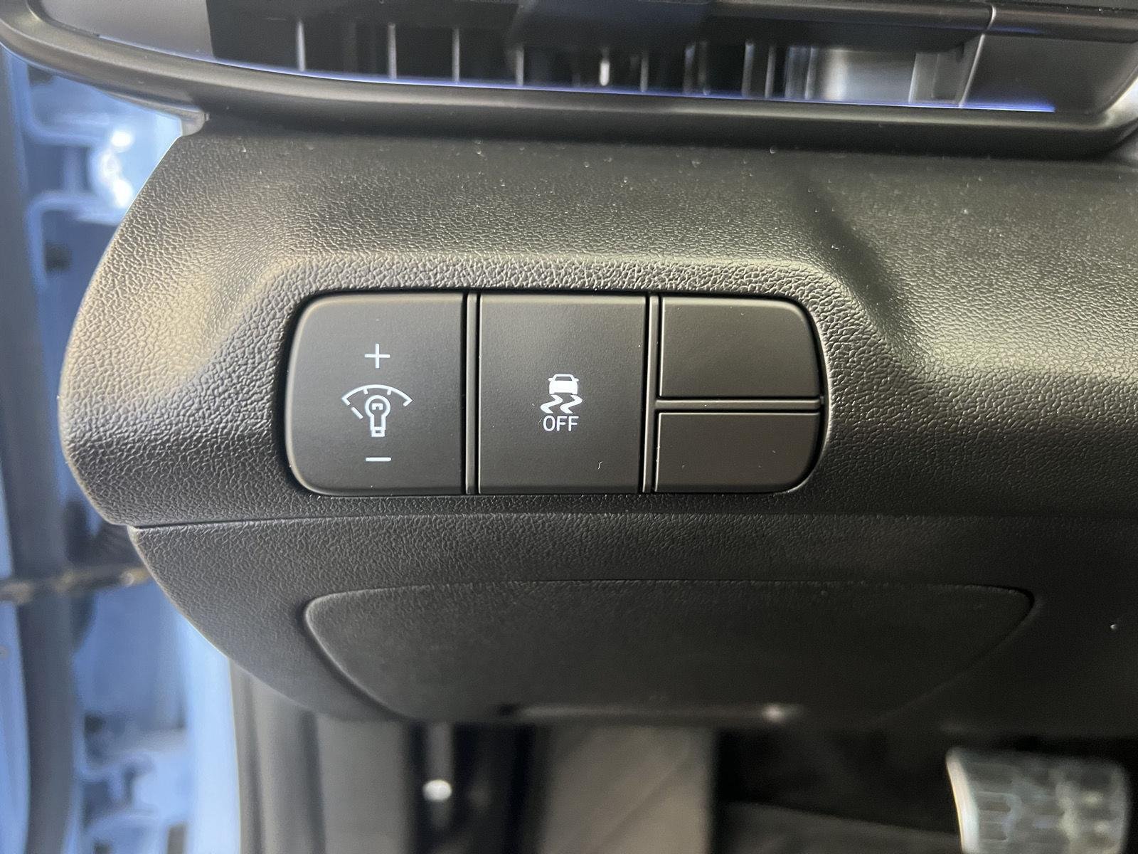 Used 2025 Performance Blue Hyundai  image 14