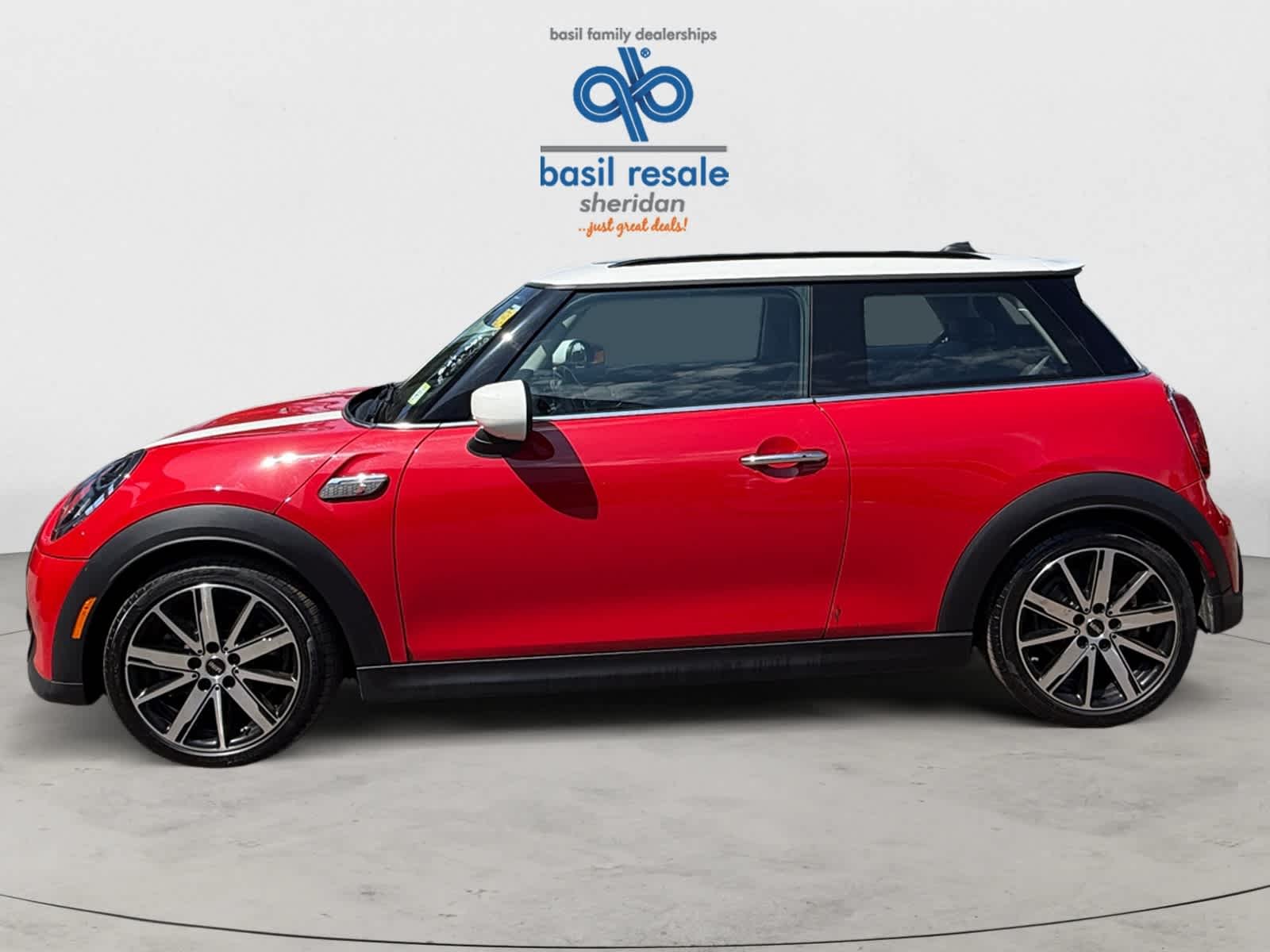 Used 2023 Chili Red MINI Cooper S image 3