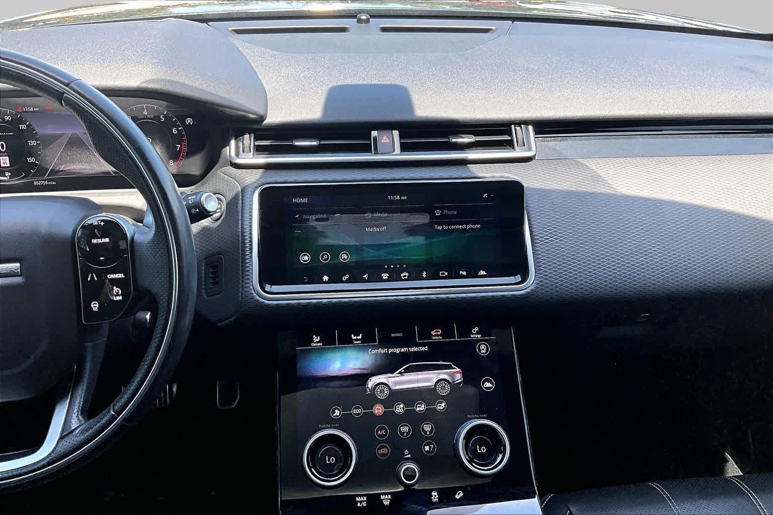 Used 2020  Land Rover R-Dynamic S image 7
