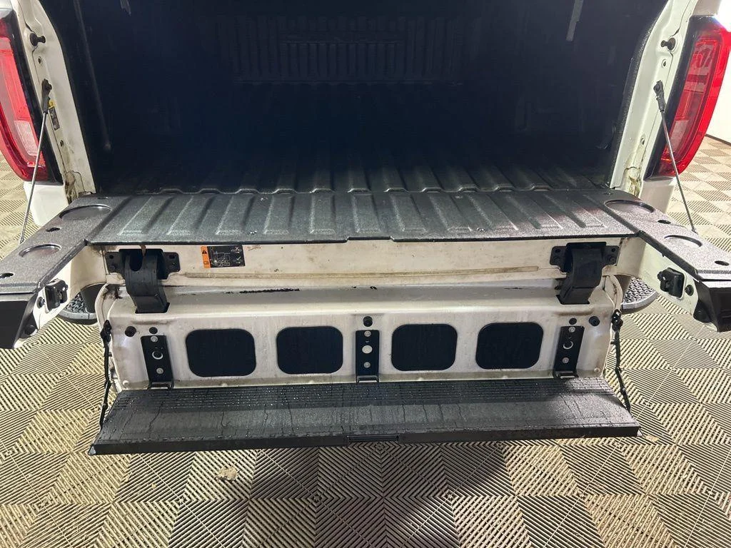 Used 2021 White Frost GMC Denali image 11