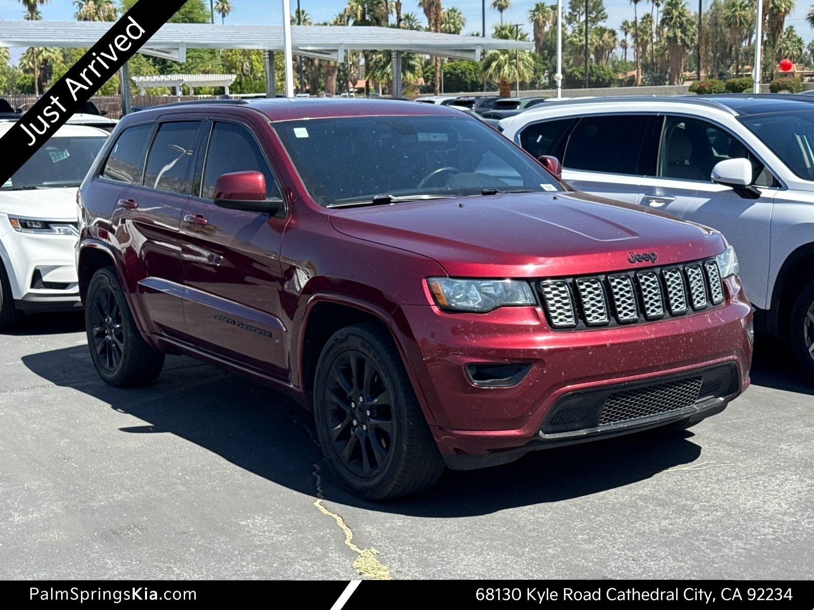 2018 Jeep Grand Cherokee Altitude's photo