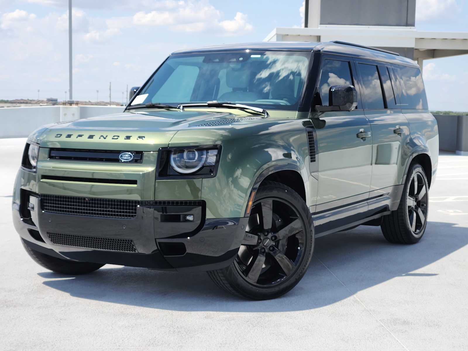 2026 LAND ROVER Defender 130 X-Dynamic SE