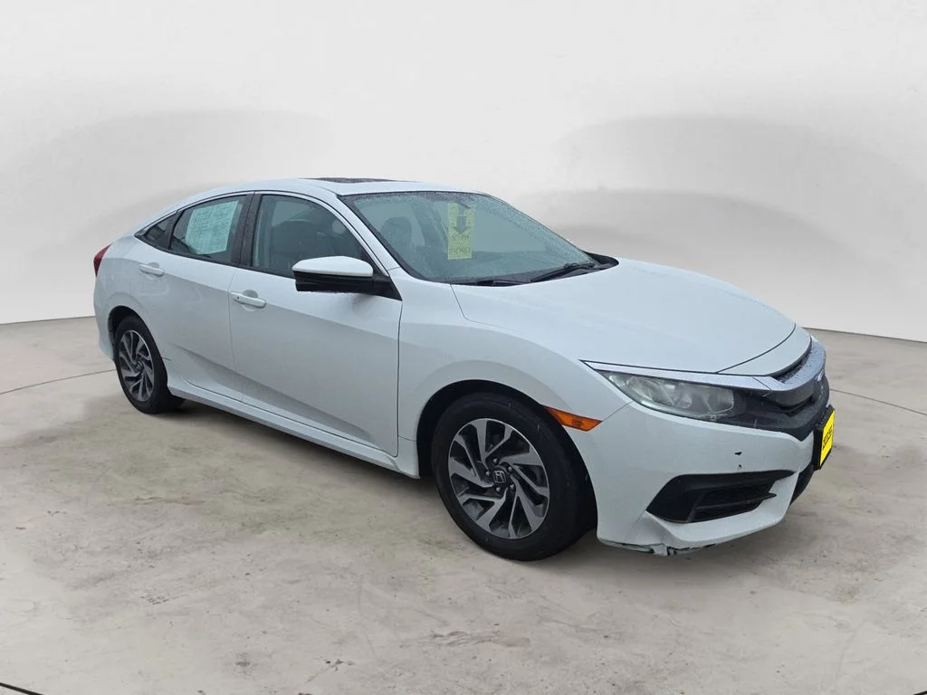 Used 2017 White Honda EX image 3