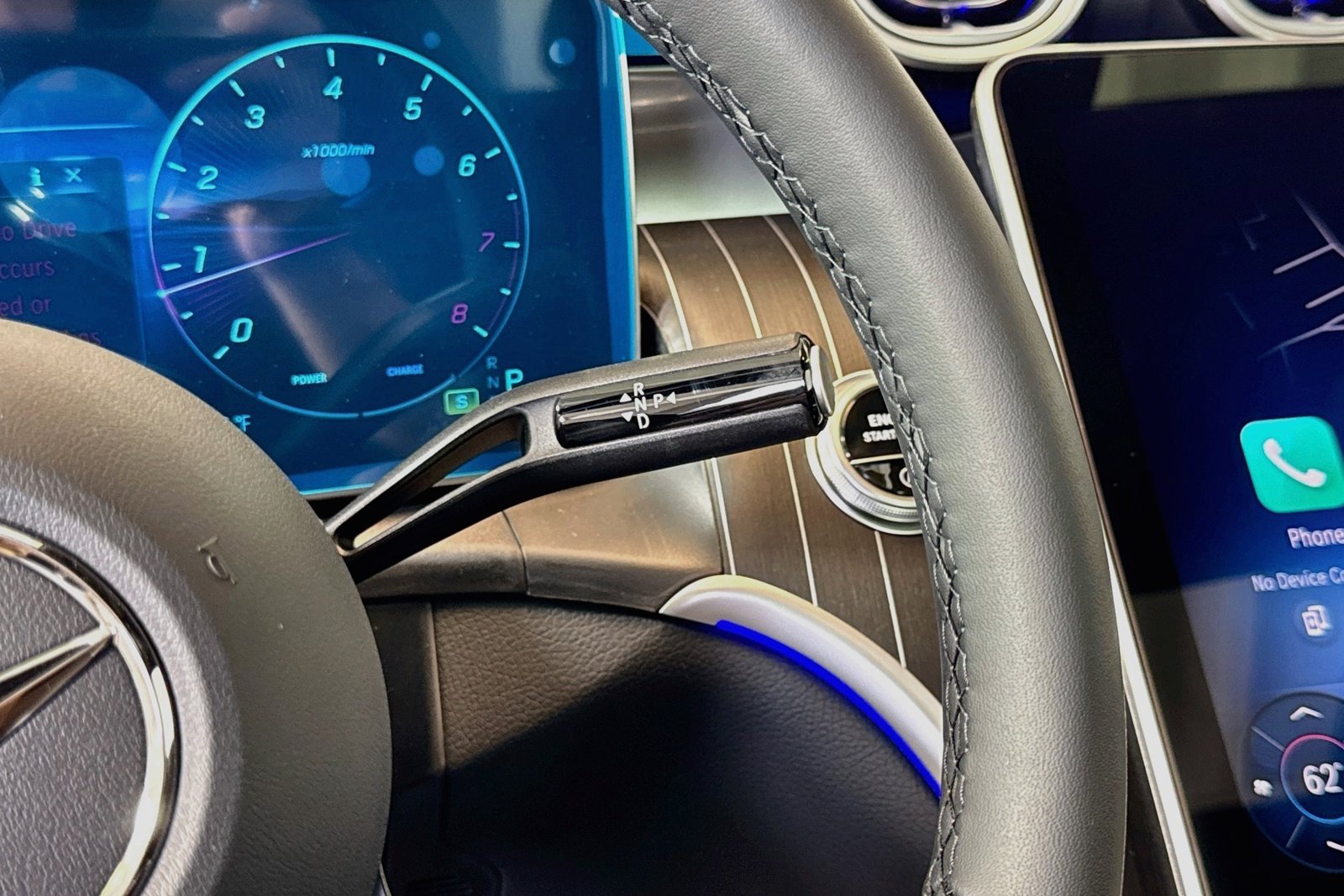 New 2026 Graphite Grey Metallic Mercedes-Benz GLC 300 image 15