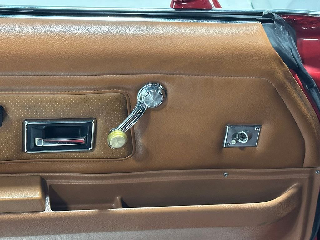 Used 1973  Pontiac  image 72