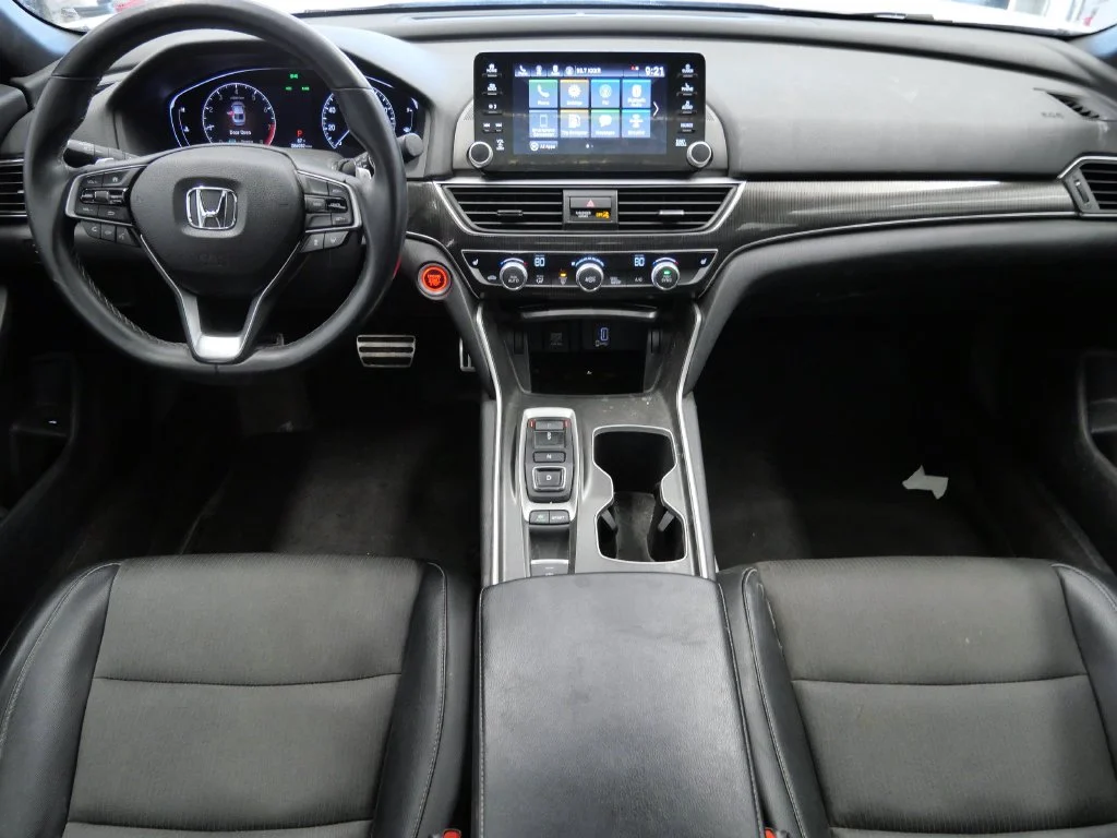 Used 2018 White Honda Sport 2.0T image 19
