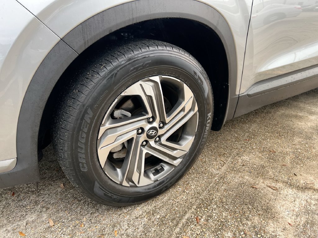 Certified Used 2023 Silver Hyundai SE image 17