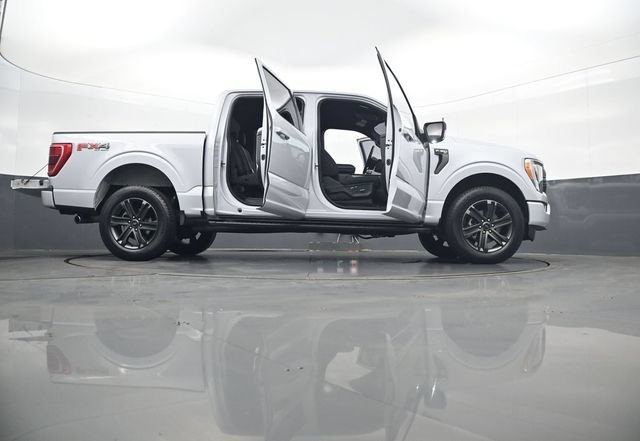 Used 2021 White Ford XLT image 33