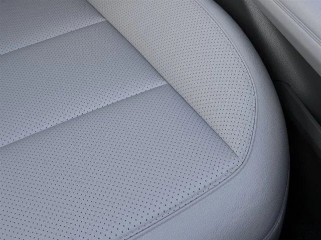 New 2026 Star White Metallic Tri-Coat Ford Platinum image 16