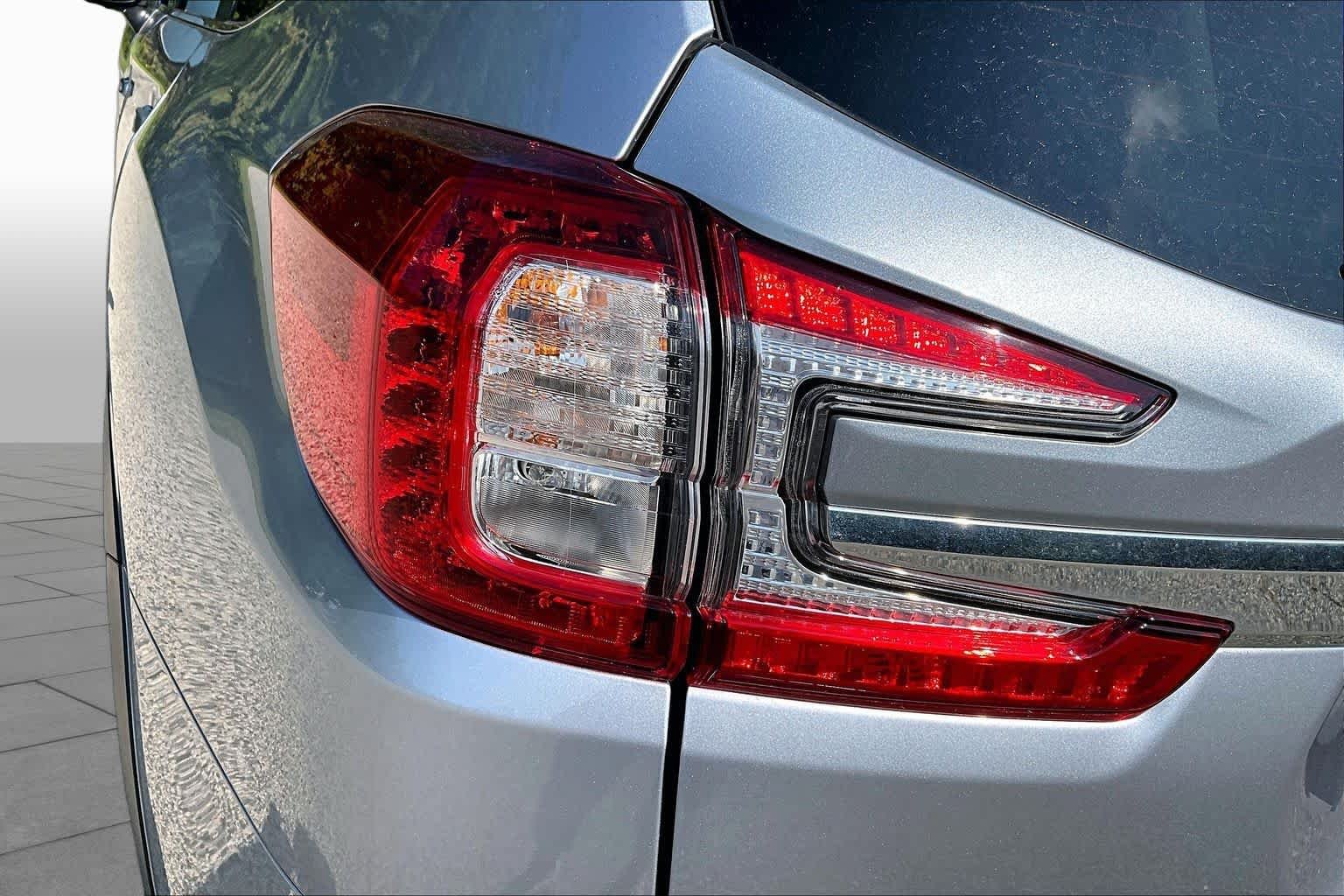 Certified Used 2024 Ice Silver Metallic Subaru Limited image 28