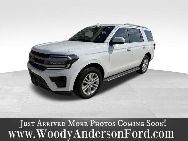 Used 2022 Oxford White Ford XLT image 1
