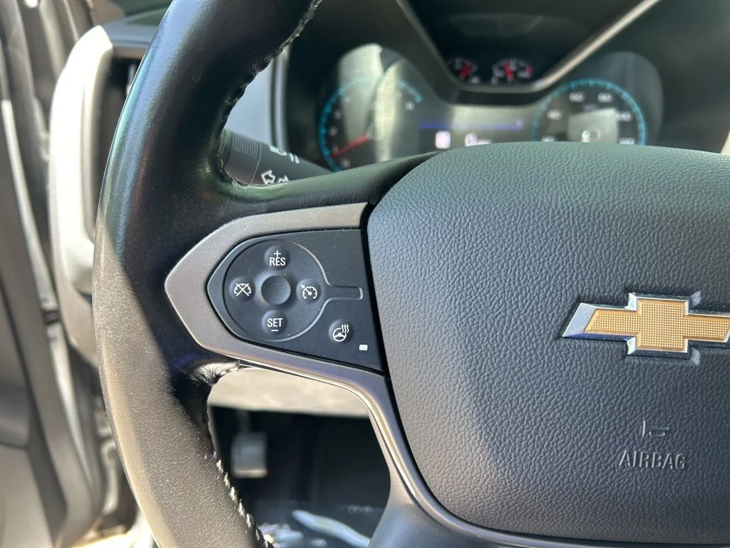Used 2020 White Chevrolet Z71 image 22