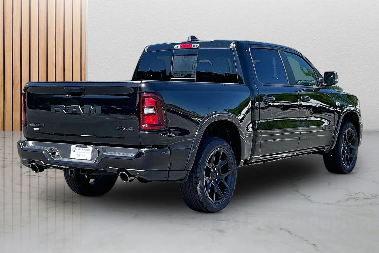 New 2026 Diamond Black Crystal Pearl-Coat Exterior Paint RAM Laramie image 9