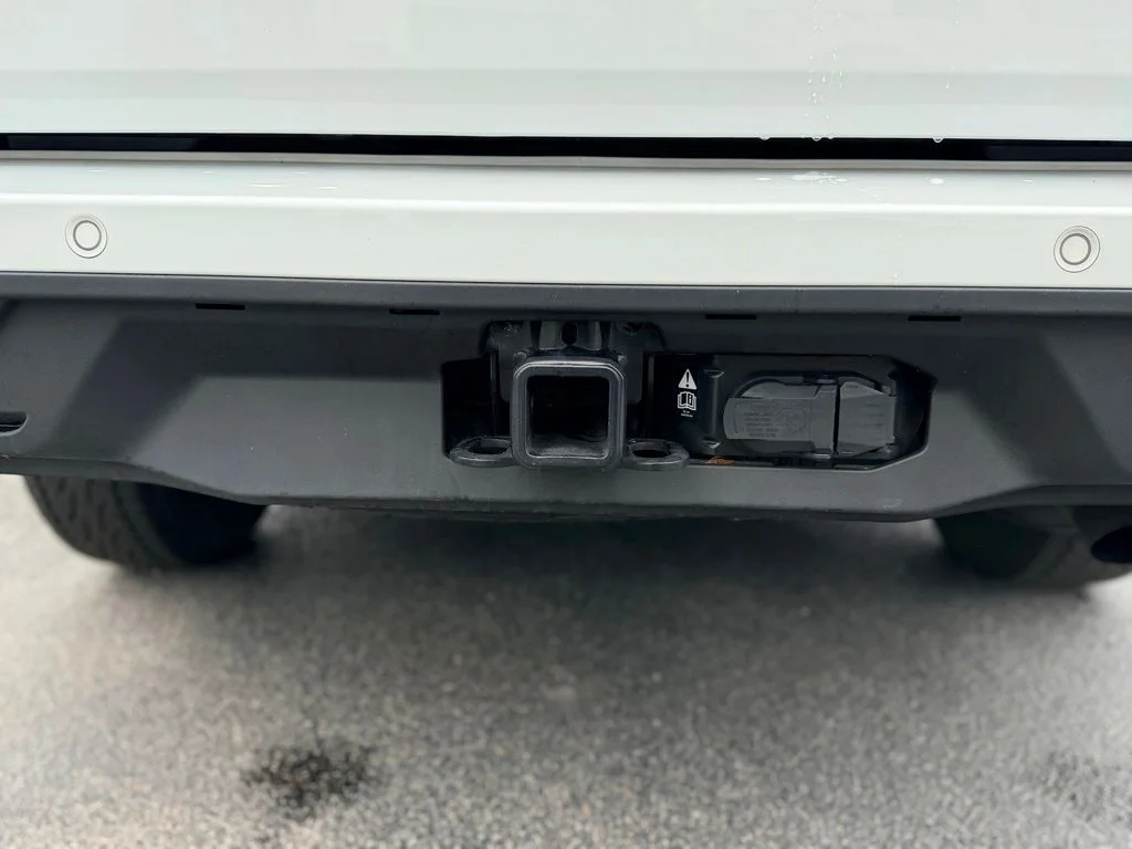 Used 2025 White Ford Active image 9