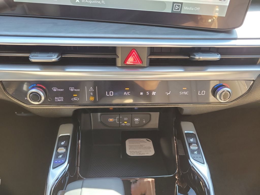 New 2026 Green Kia X-Line SX Prestige image 31