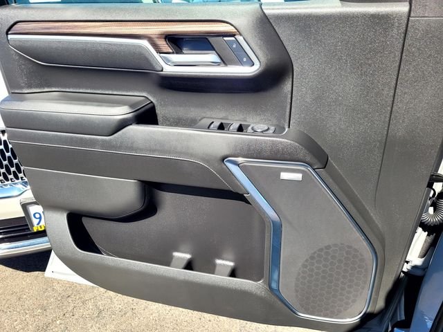 Used 2024  Chevrolet LT Trail Boss image 15