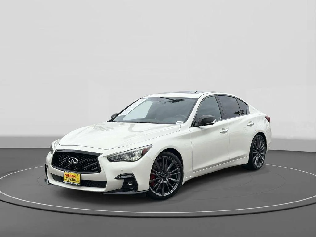 Used 2021 MAJESTIC WHITE INFINITI RED SPORT 400 image 1