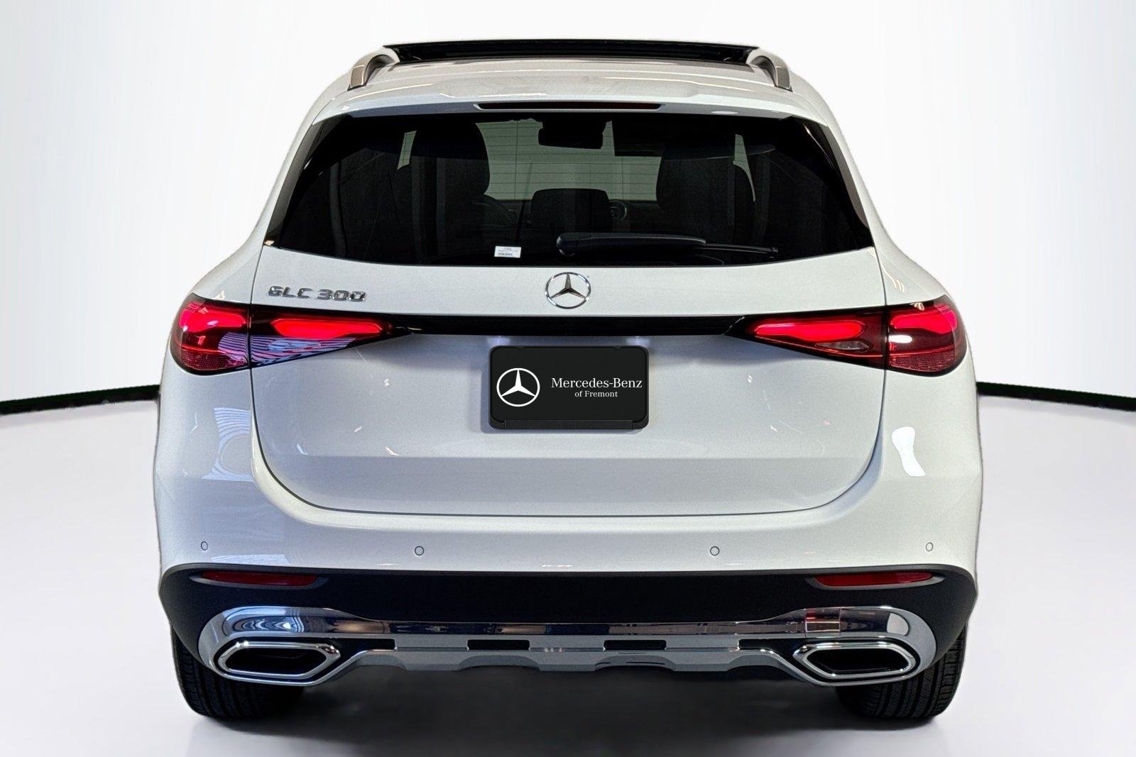 New 2026 Polar White Mercedes-Benz GLC 300 image 6