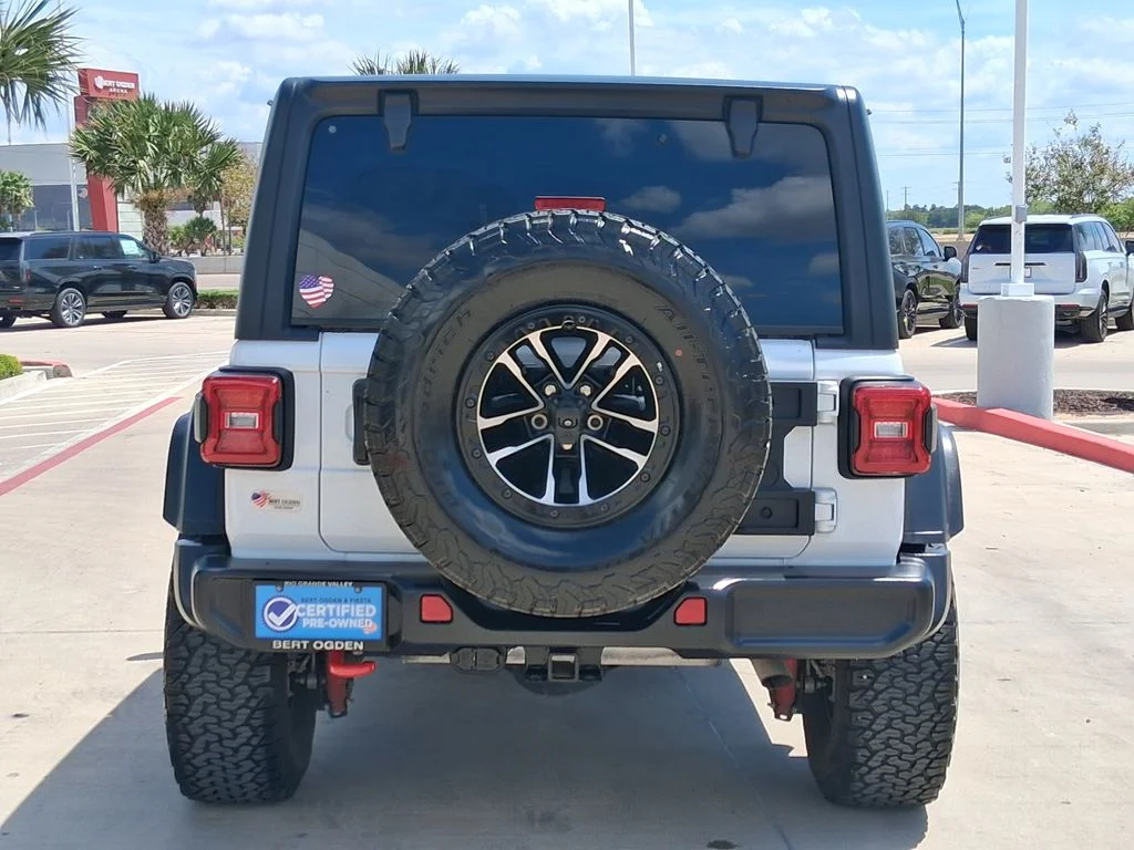 Used 2025 White Jeep Rubicon image 5