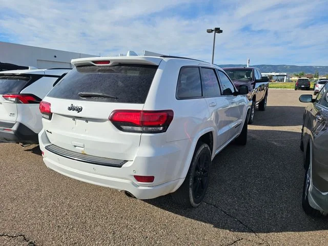 Used 2018 Bright White Clearcoat Jeep Altitude image 5