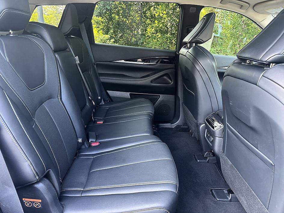 Used 2024 Graphite Shadow INFINITI PURE image 21
