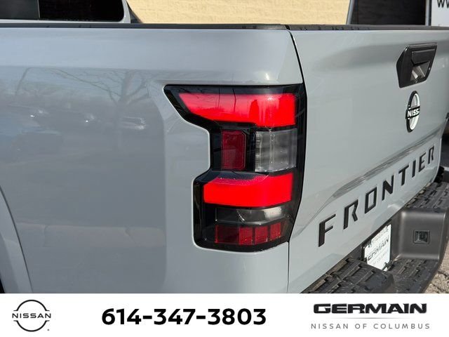 New 2026 Boulder Gray Pearl Nissan Crew Cab SV image 14