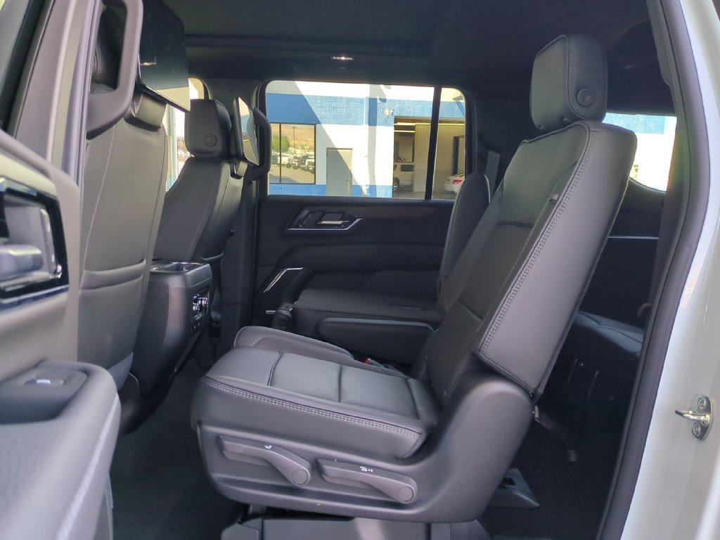 2026 GMC Yukon XL Denali - Photo 30