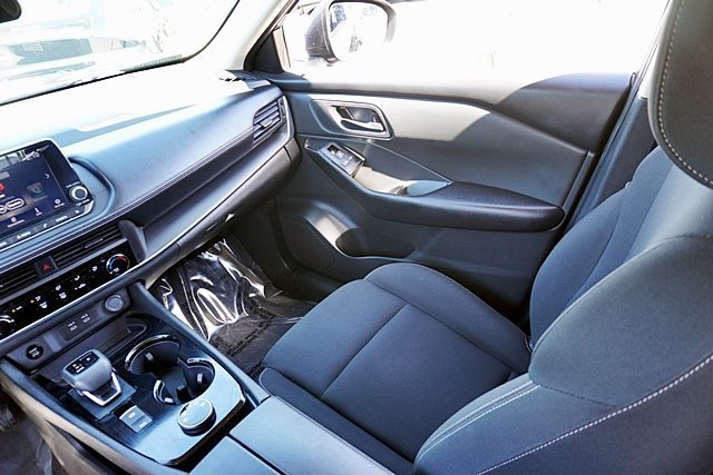 Used 2025 Black Nissan S image 30