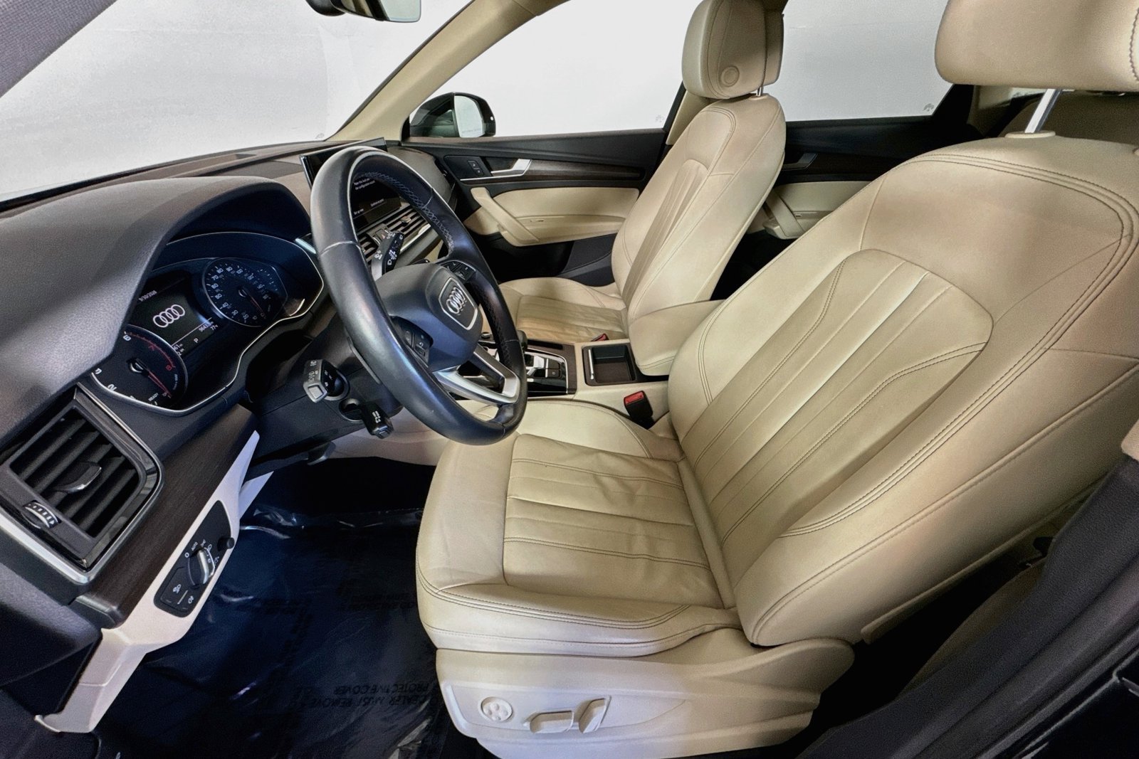 Used 2022 Mythos Black Metallic Audi Premium image 19