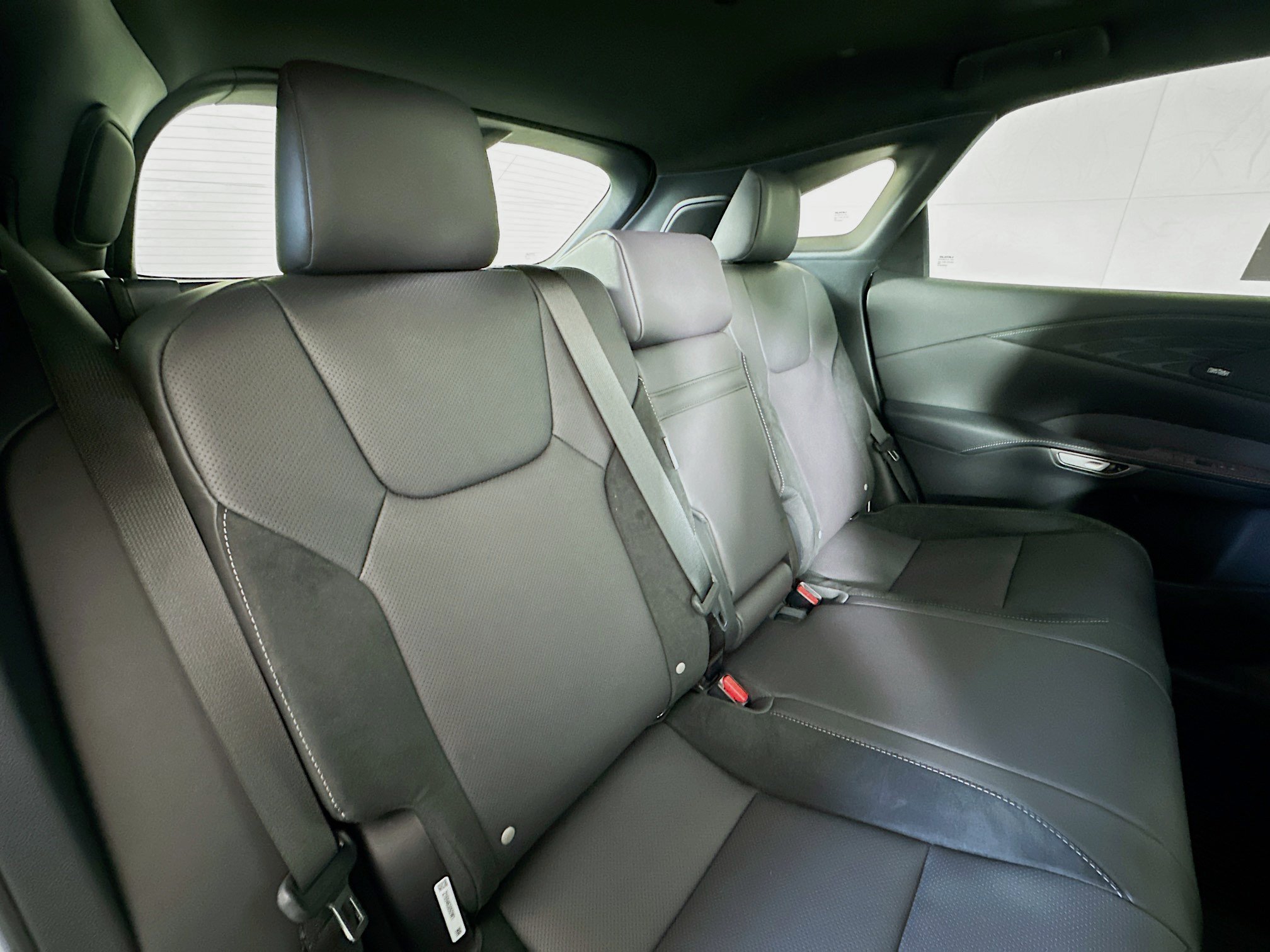 2026 Lexus RX 500h F-Sport - Photo 27