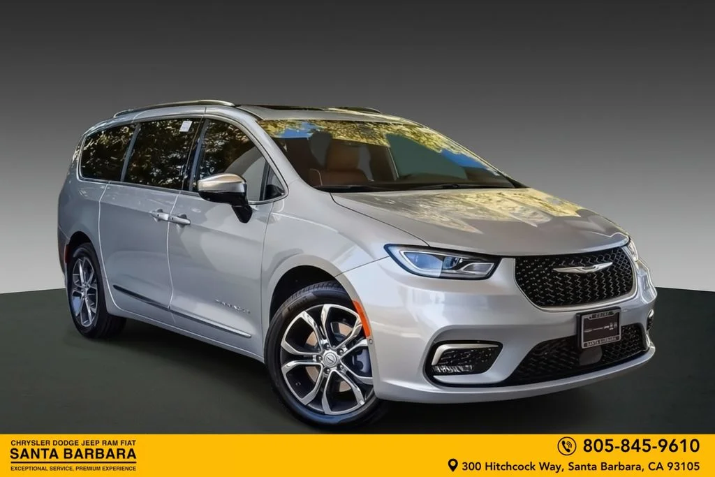 2026 Chrysler Pacifica Pinnacle AWD's photo