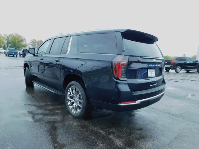 2026 Chevrolet Suburban LS - Photo 9