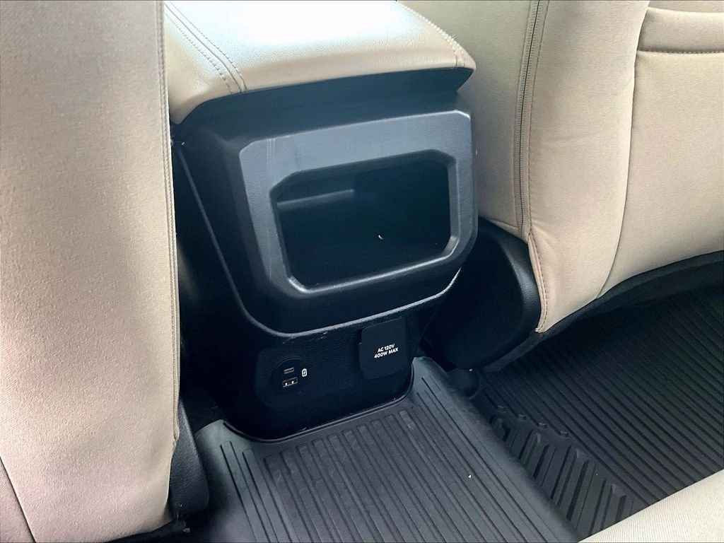 Used 2024 Blue Ford XLT image 28