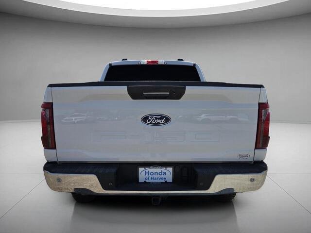 Used 2024 Oxford White Ford XLT image 4