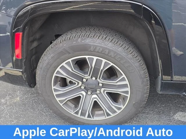 Used 2024  Jeep Series II image 15