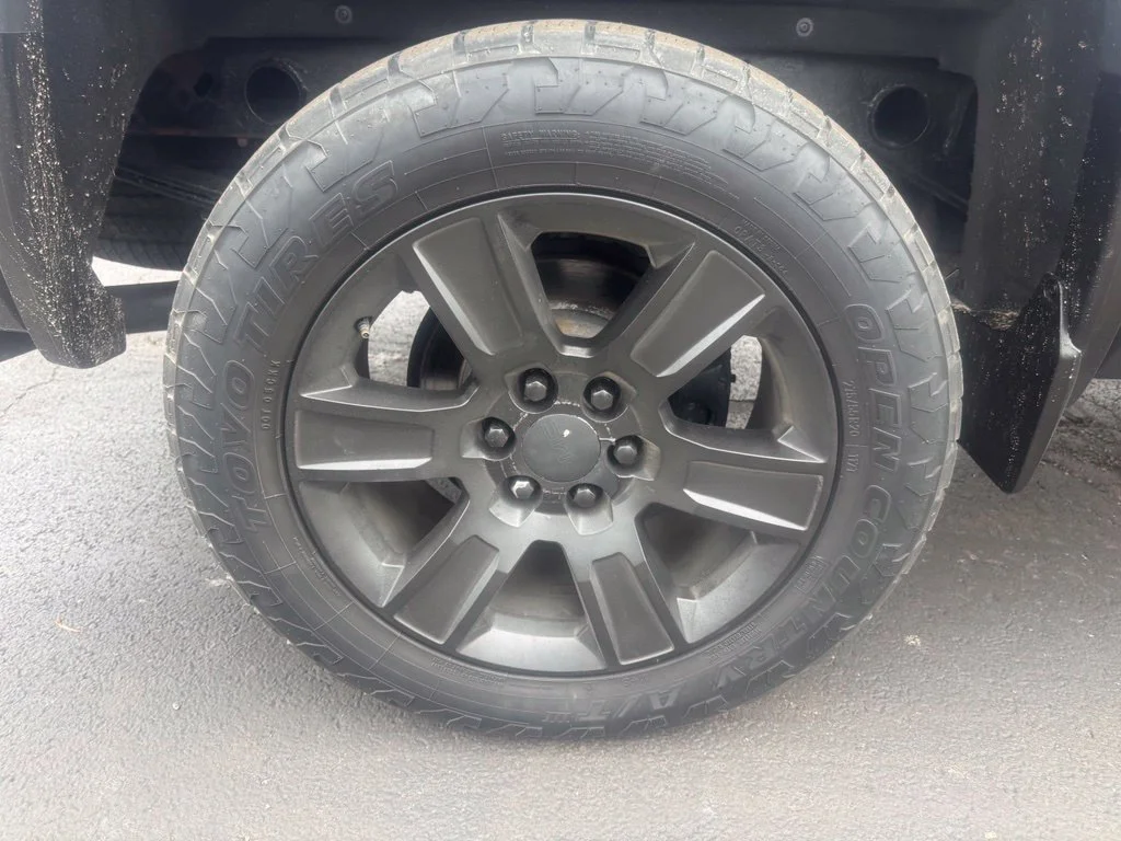 Used 2016 Blue GMC SLT image 39