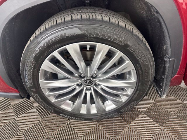 Used 2024 Red Toyota Platinum image 29