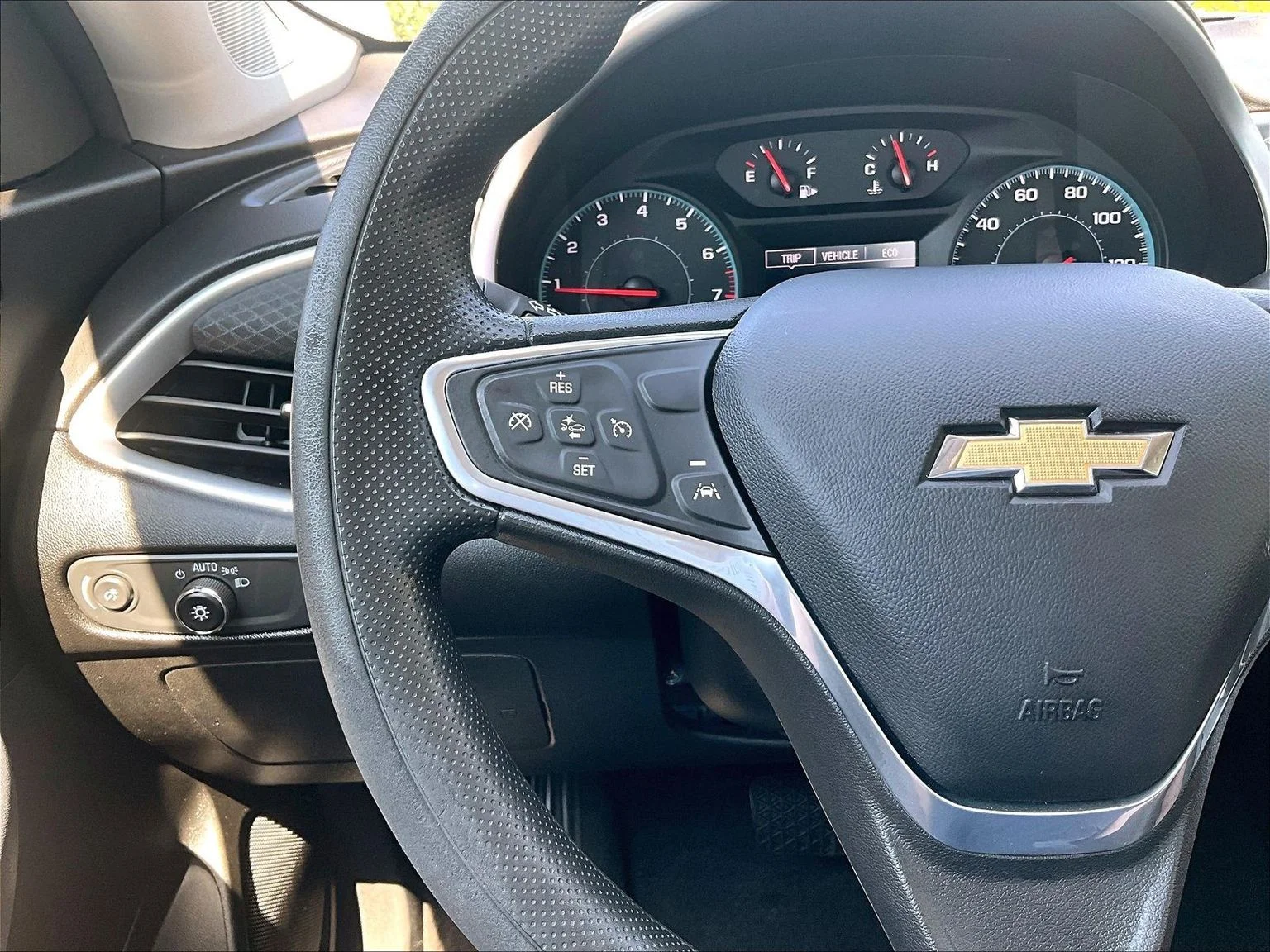 Used 2023 Gray Chevrolet LT image 18