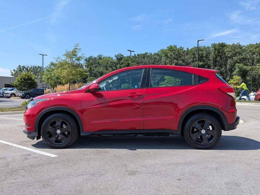 Used 2016  Honda LX image 4