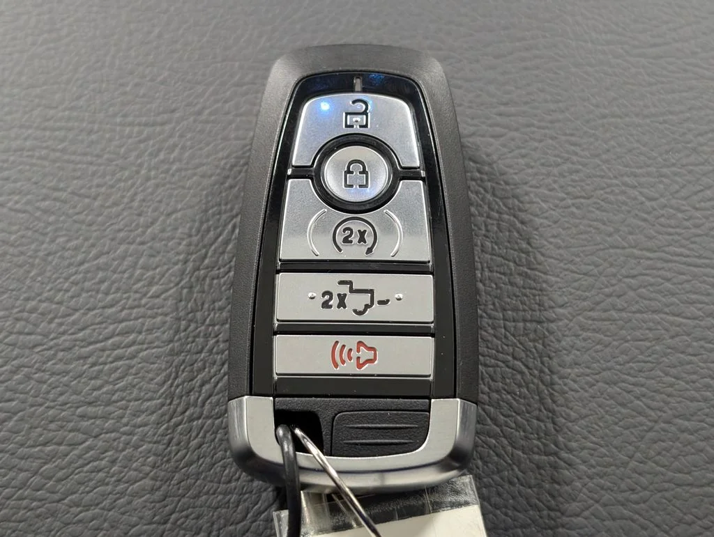 New 2026 Avalanche Ford F-250® Lariat® image 34