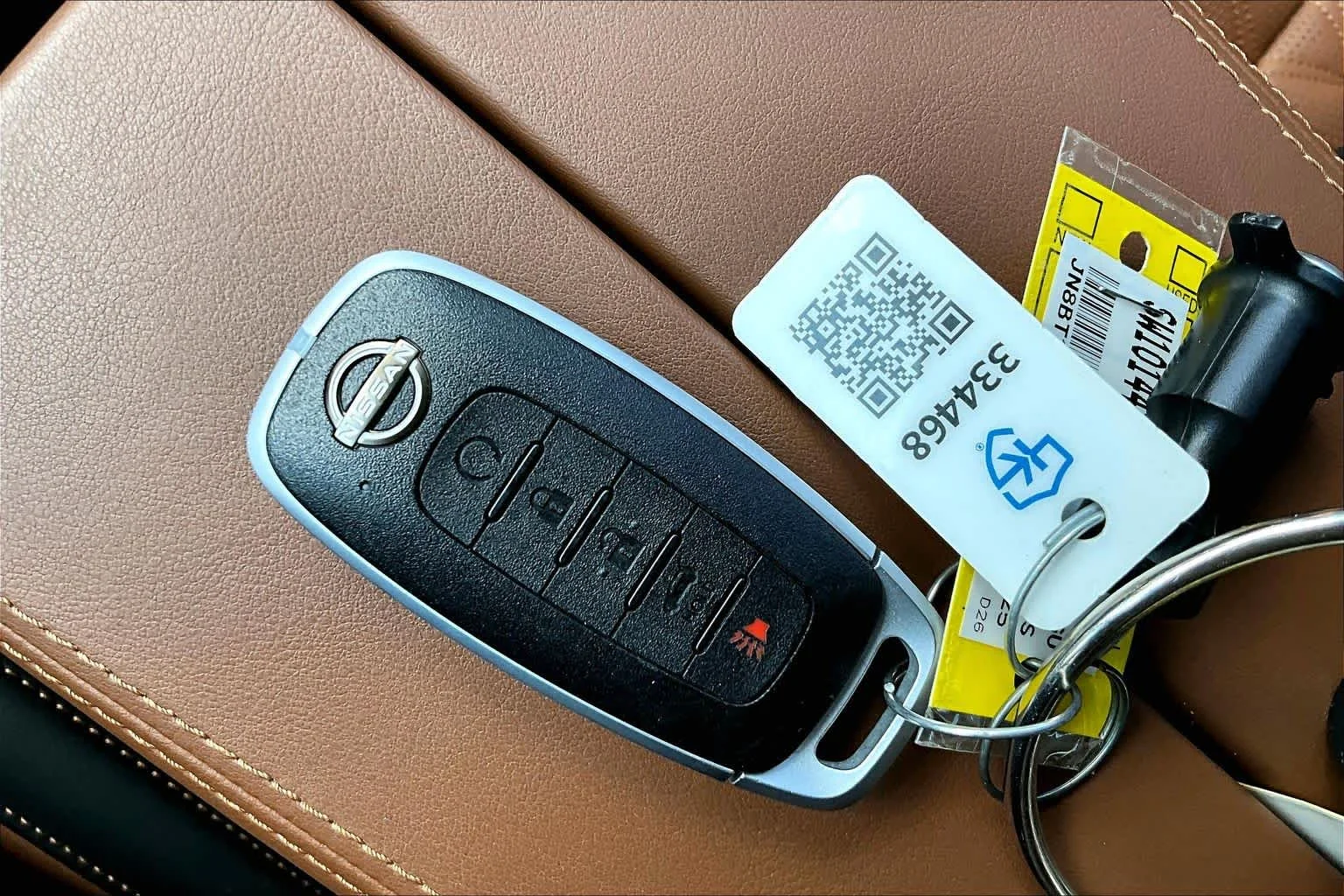 Used 2025 Everest White Pearl Nissan Platinum image 15