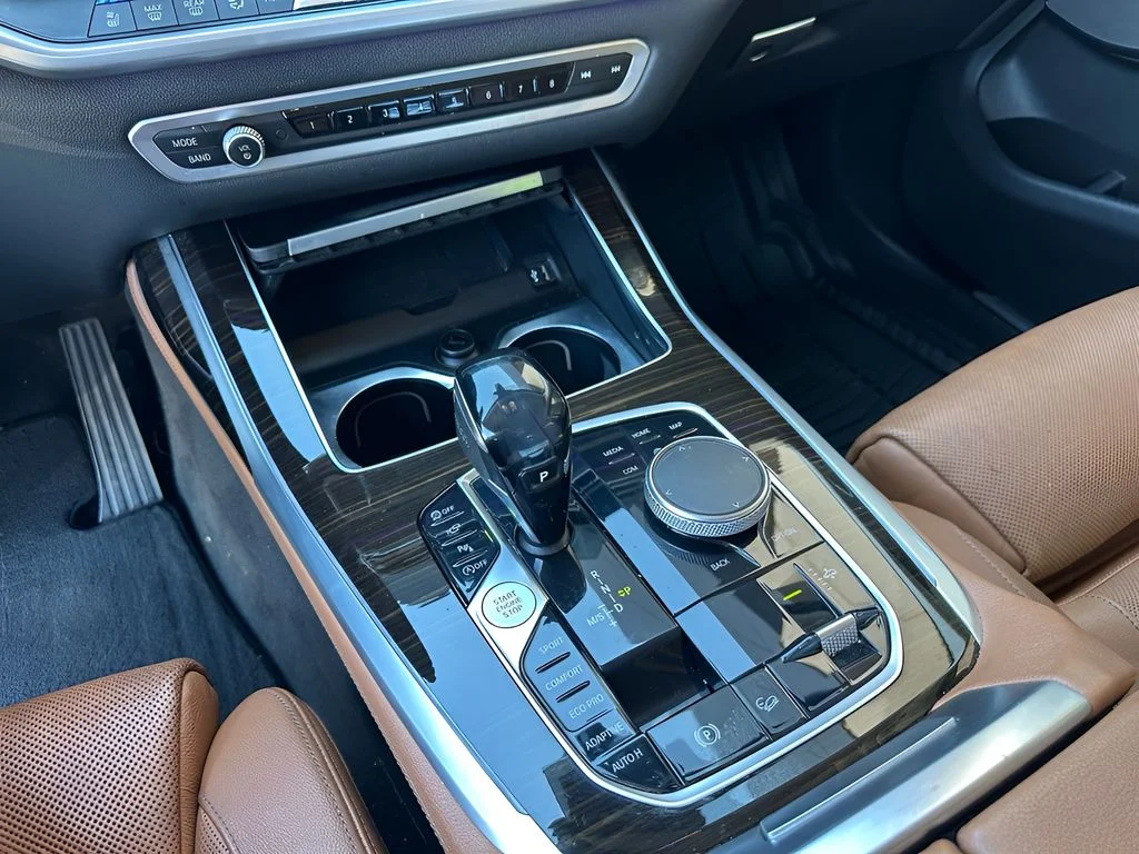Used 2019 Dark Graphite Metallic BMW xDrive40i image 26