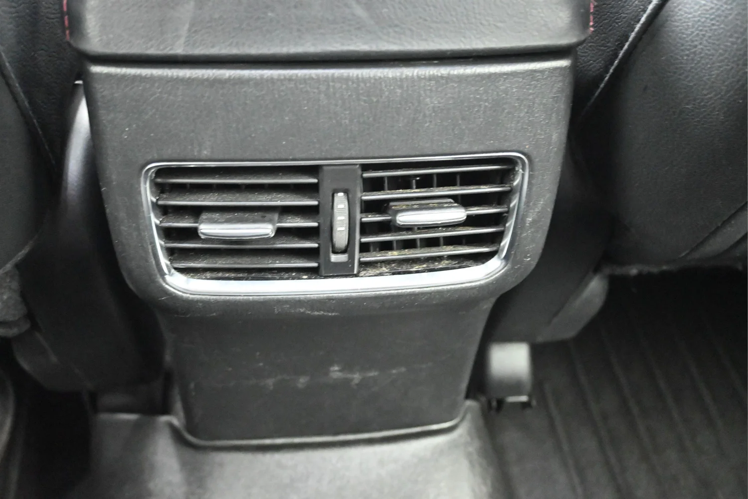 Used 2024 White Mazda 2.5 Turbo Premium image 29
