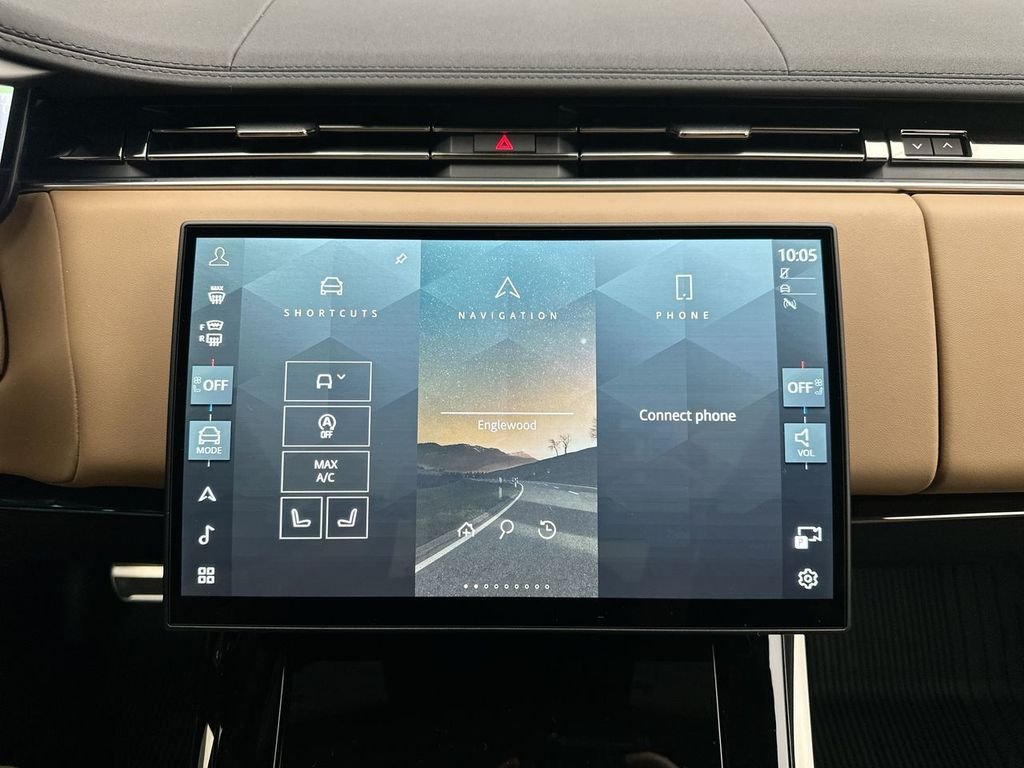 New 2026 Santorini Black Land Rover Dynamic SE image 13